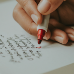 How Do Filipino Adjectives Agree With Nouns?